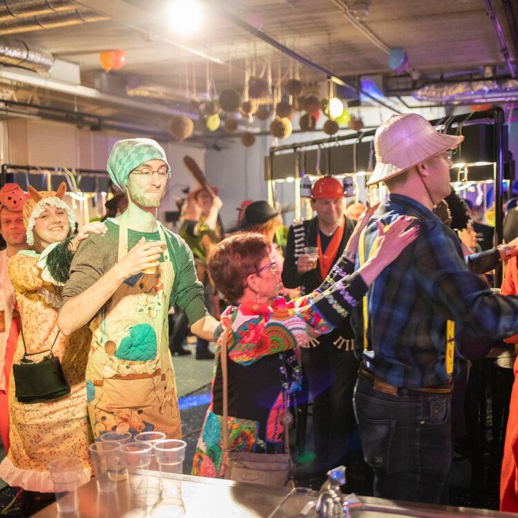carnavalsborrel-marks-wachters-notarissen-2019-18.jpg